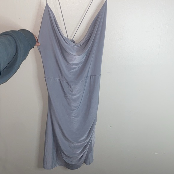 🦋Adorable grey sleeveless mini dress! - Picture 6 of 13